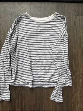 Everlane White and Black Striped Crewneck Top